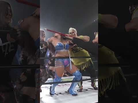 【極悪同盟】ダンプ松本がH.A.T.E.と共に白川未奈を貼り付けに… #stardom #shorts  #スターダム #女子プロレス #prowrestling #プロレスARDOM】