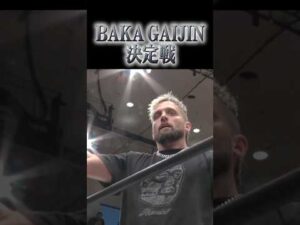 まさかの“新日本プロレス”エル・ファンタズモがDDTに乱入！！イッテンヨンで戦うクリスへ向け残酷なメッセージを…